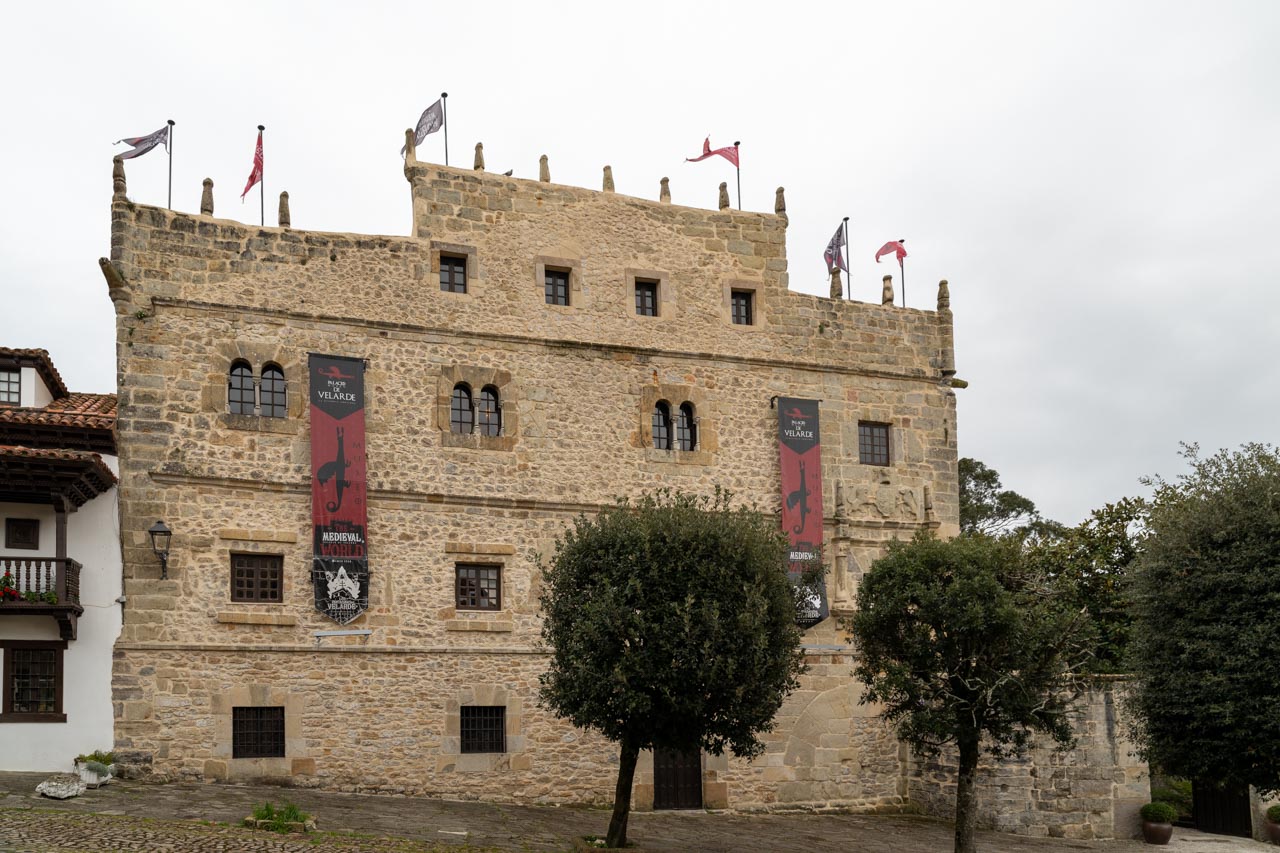 Santillana del Mar, Altamira und Catedras